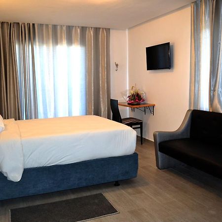 Hotel Centre Ville アル・ジャディーダ エクステリア 写真