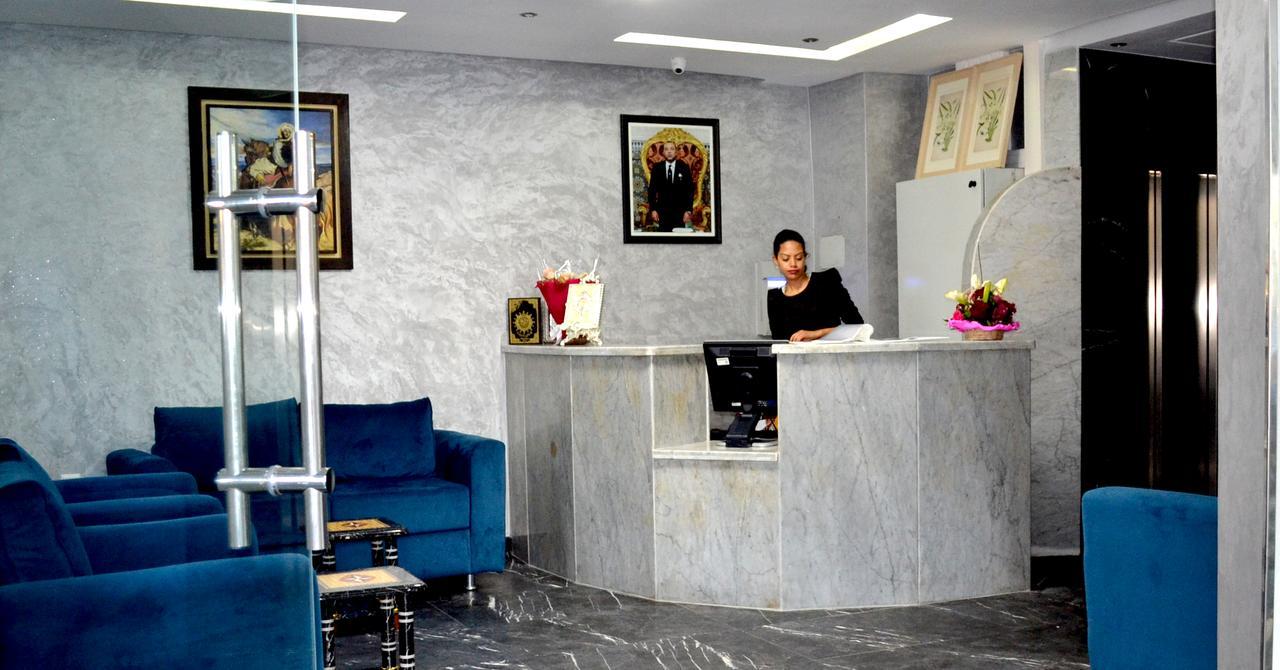 Hotel Centre Ville アル・ジャディーダ エクステリア 写真